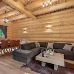 Log House The River Pearl * Brod na Kupi