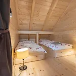 Log House The River Pearl Brod na Kupi