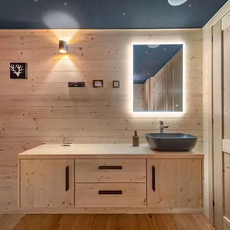 Log House The River Pearl *