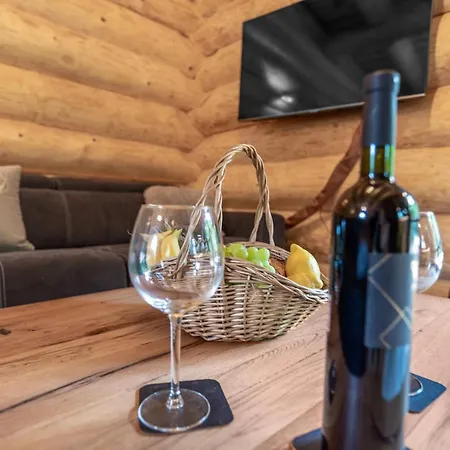 Log House The River Pearl Villa