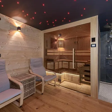 Log House The River Pearl Vila *