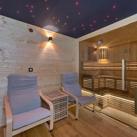 Log House The River Pearl *