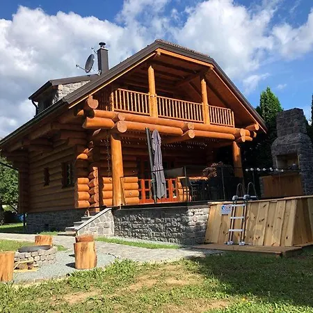 Log House The River Pearl וילה *