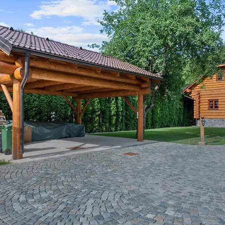 Log House The River Pearl *