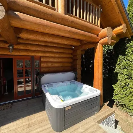 Log House The River Pearl *