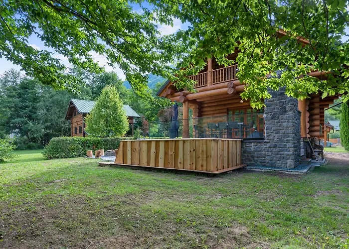 Vilă Log House The River Pearl Brod na Kupi