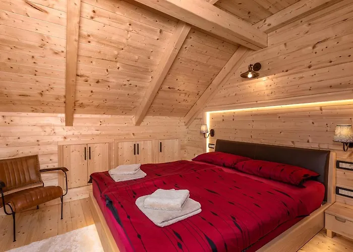Log House The River Pearl Vilă *
