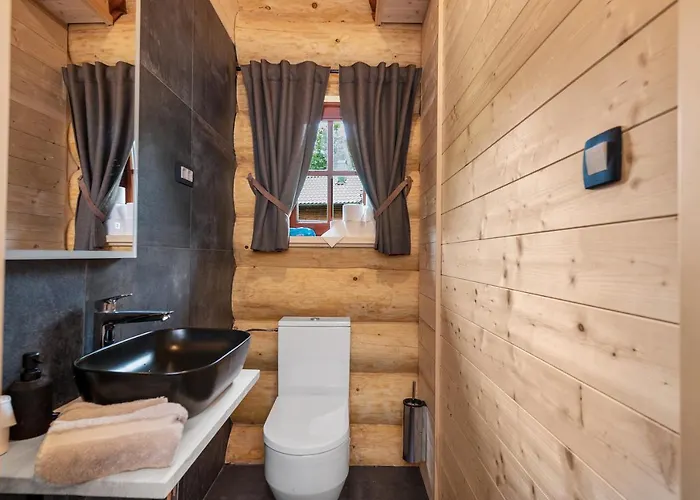 Log House The River Pearl *