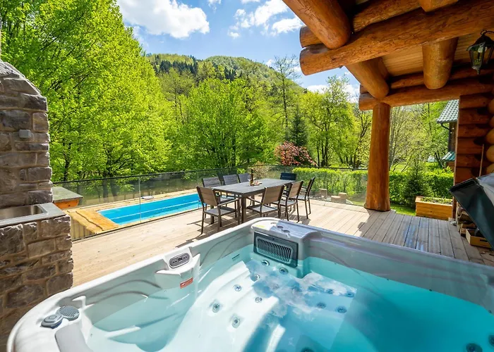 Log House The River Pearl *